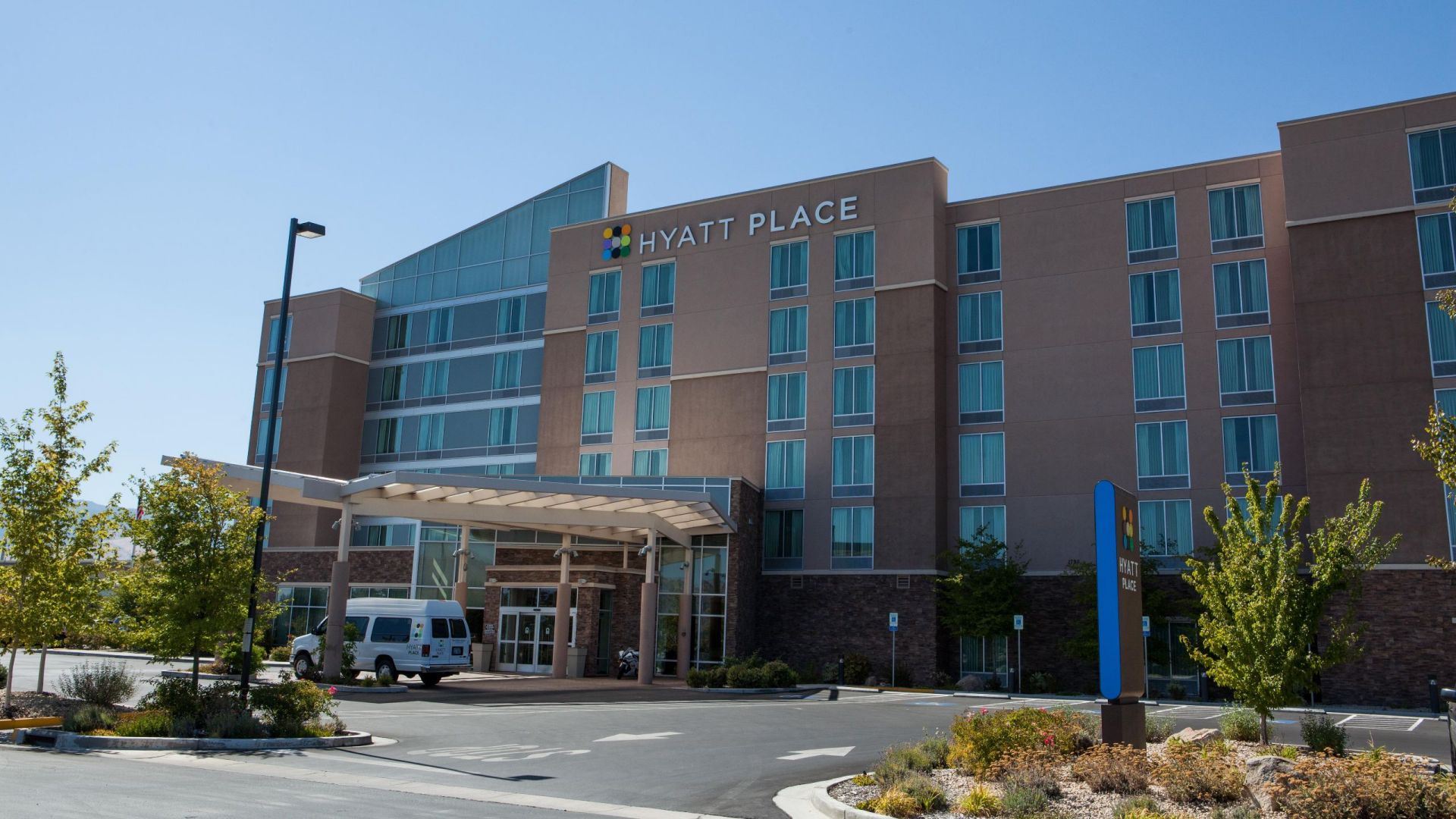 Stylish Reno Hotel Hyatt Place Tahoe Airport Hyatt Exterior