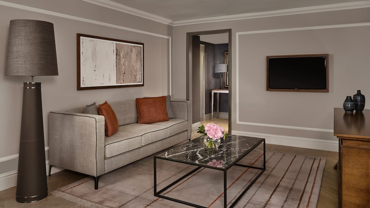 Regency Suite