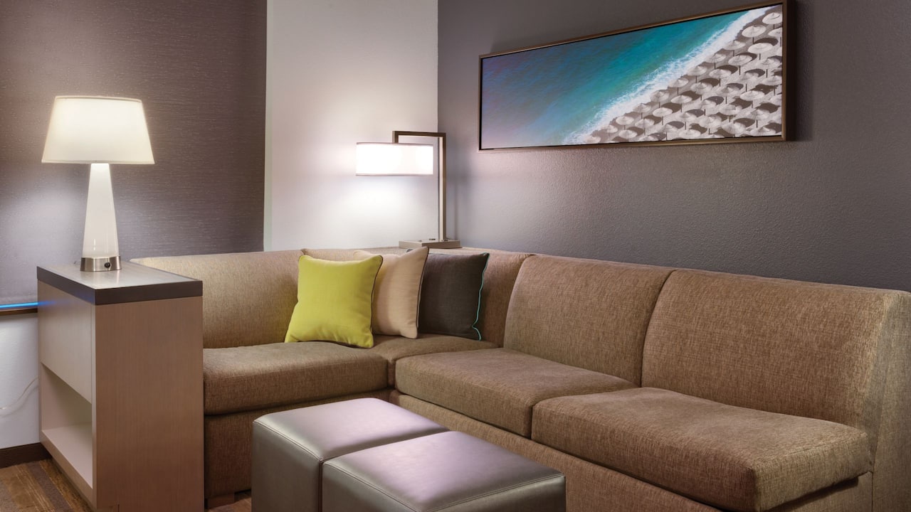 King Den Sitting Area