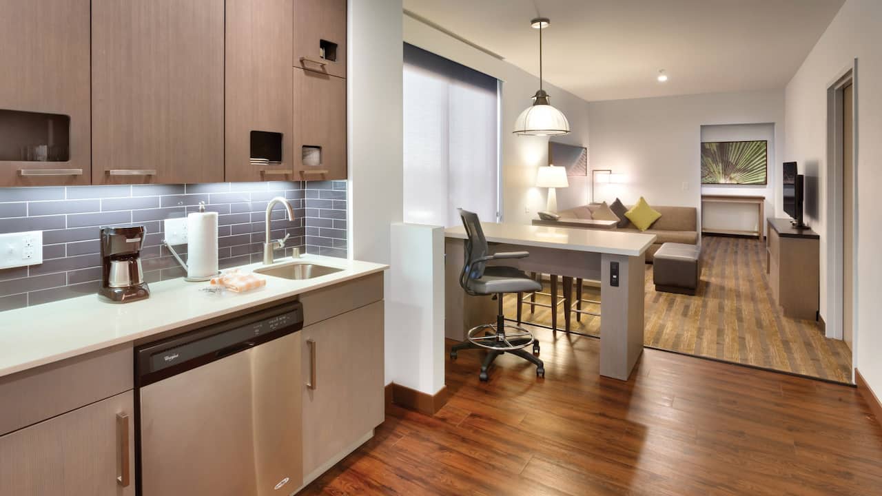 Corner Suite