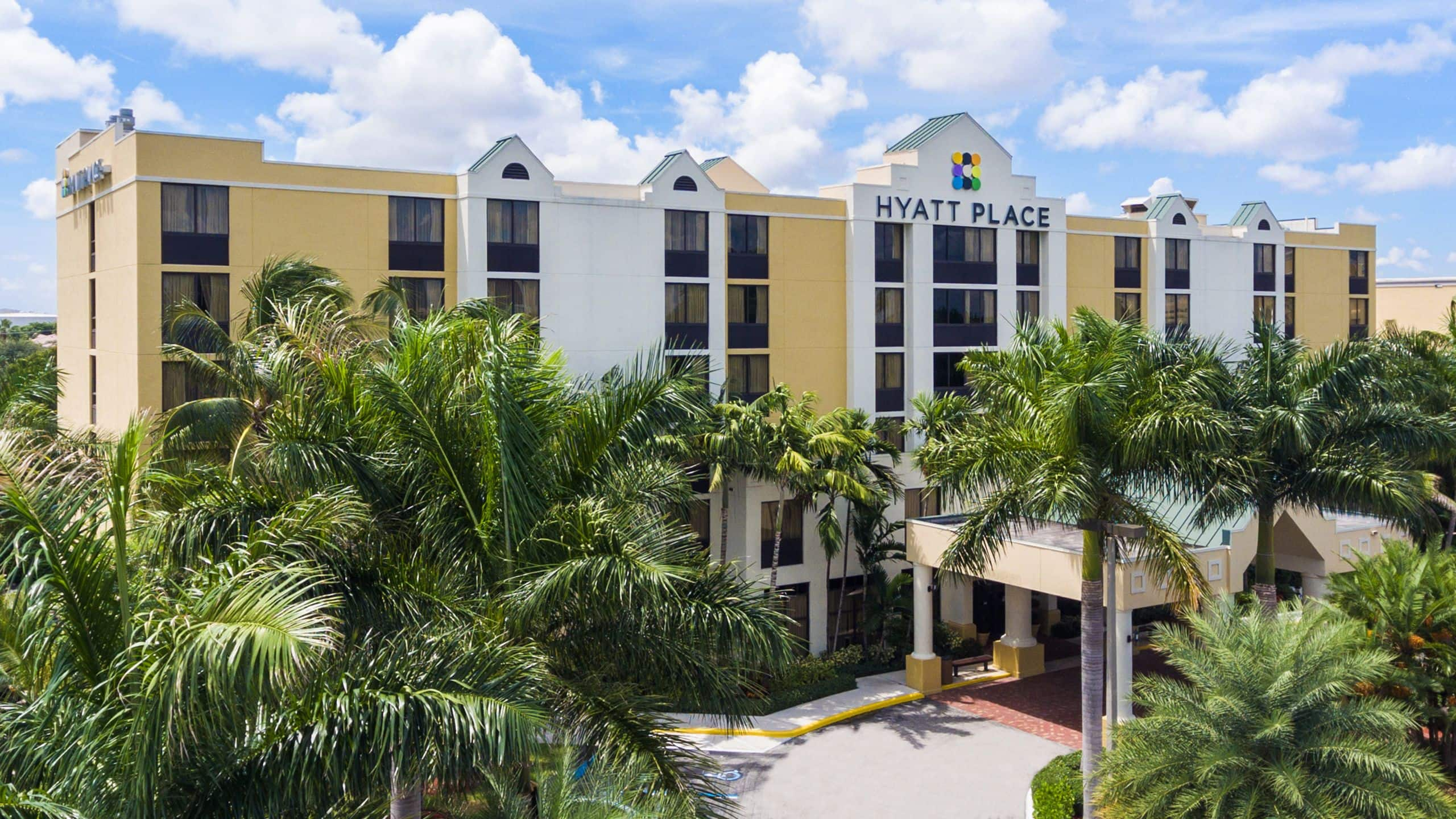 Hyatt Place Fort Lauderdale Cruise Port Exterior Day