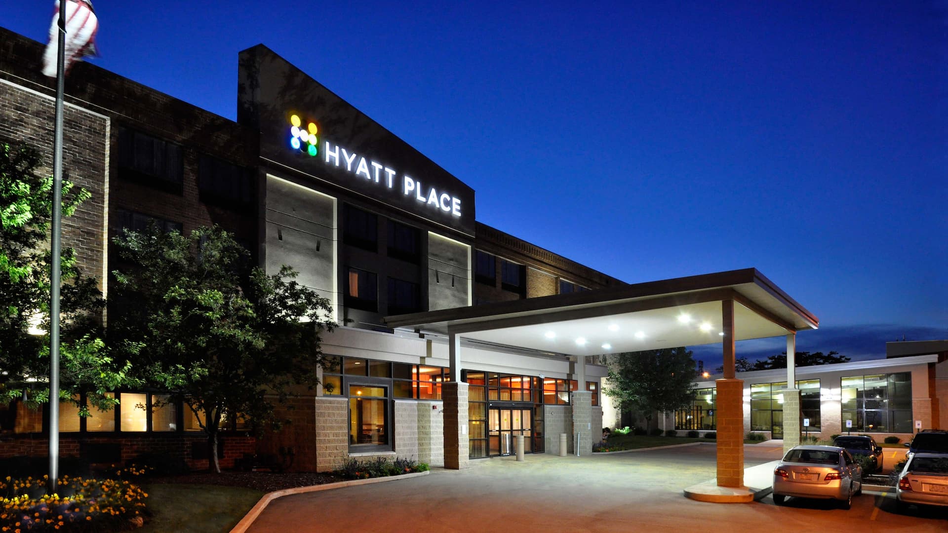 Hyatt Place Milwaukee-West Exterior of hotel