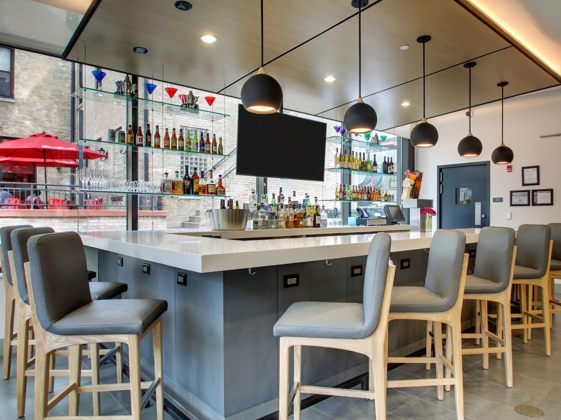 Hyatt House Chicago/Evanston HBar