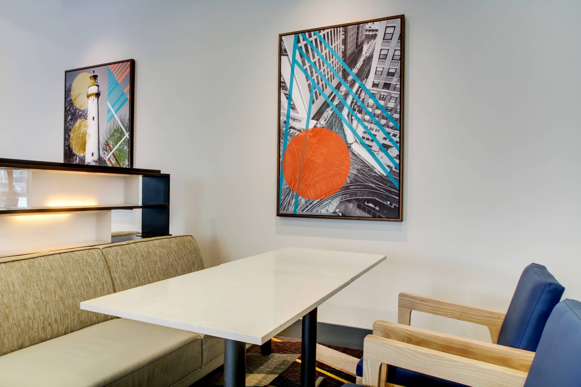 Hyatt House Chicago/Evanston Dining Table