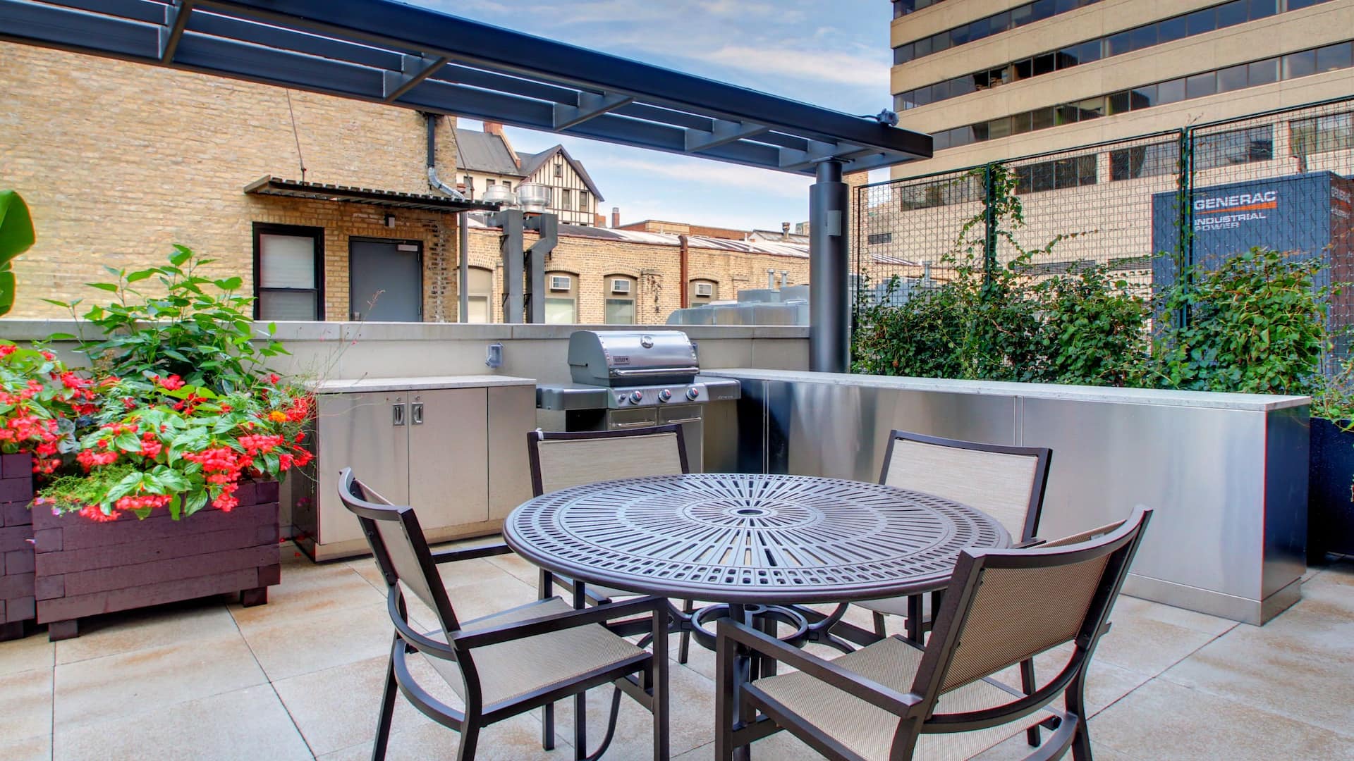 Hyatt House Chicago/Evanston Patio Table