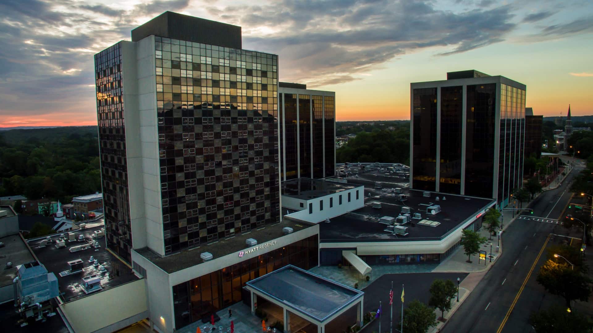 Hotels Near NJ Transit & Airport Hyatt Regency Morristown