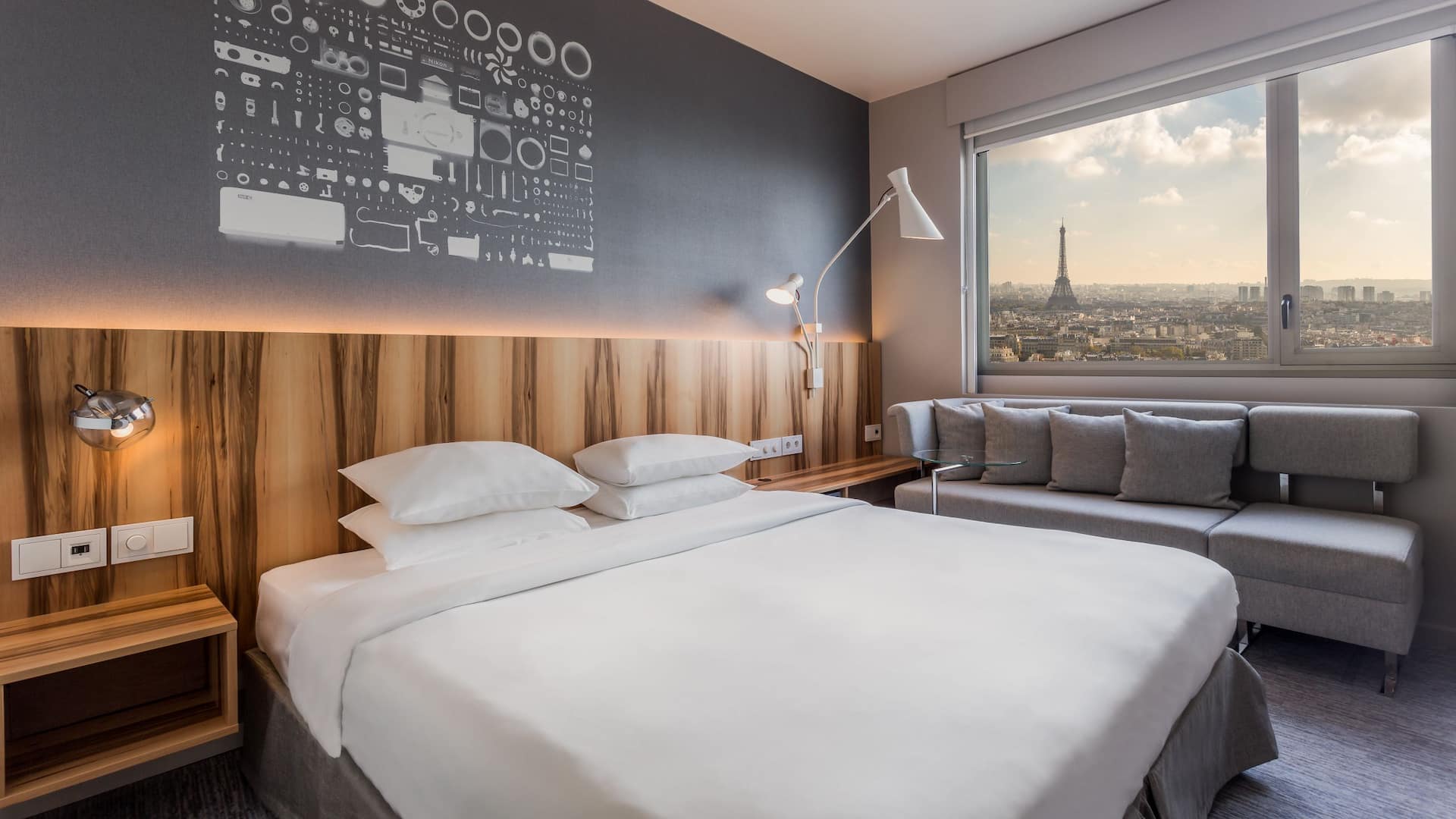 Chambre Deluxe King vue sur Tour Eiffel à l'Hôtel Hyatt Regency Paris Etoile