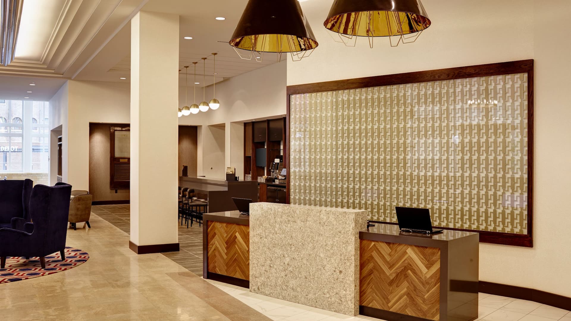 Hyatt Place St. Paul/Downtown Front Desk