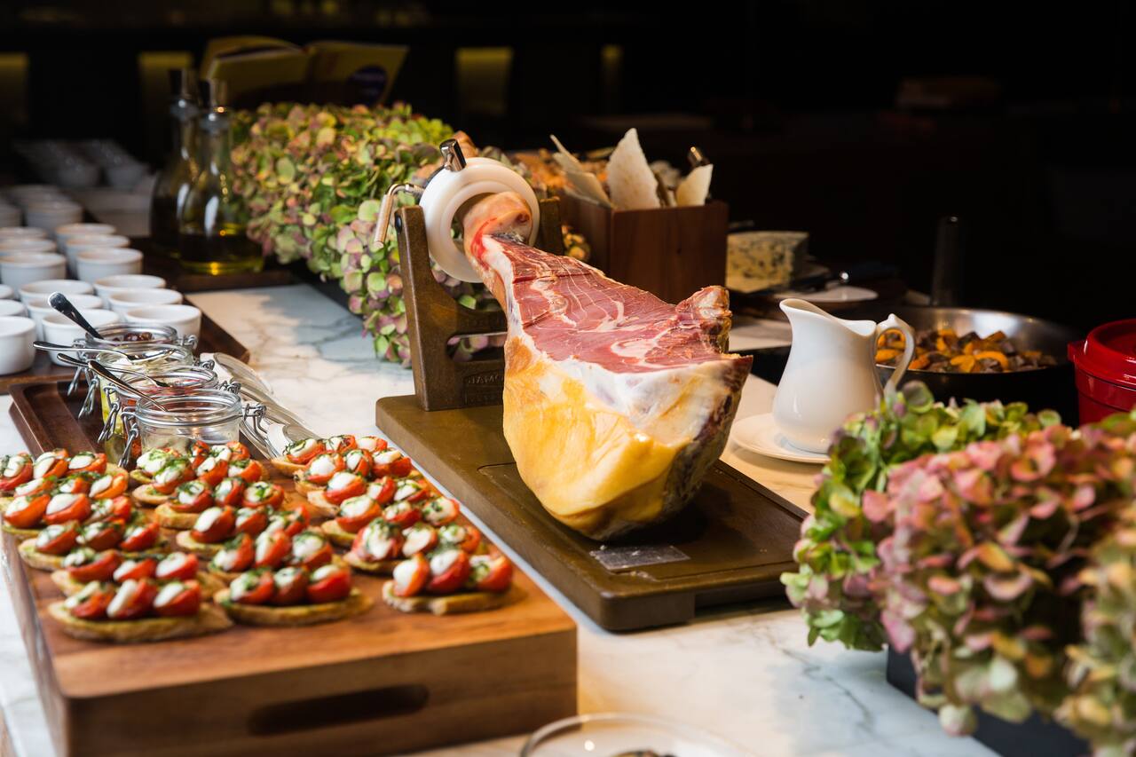Gallery-Tapas-Jamon-Bruschetta