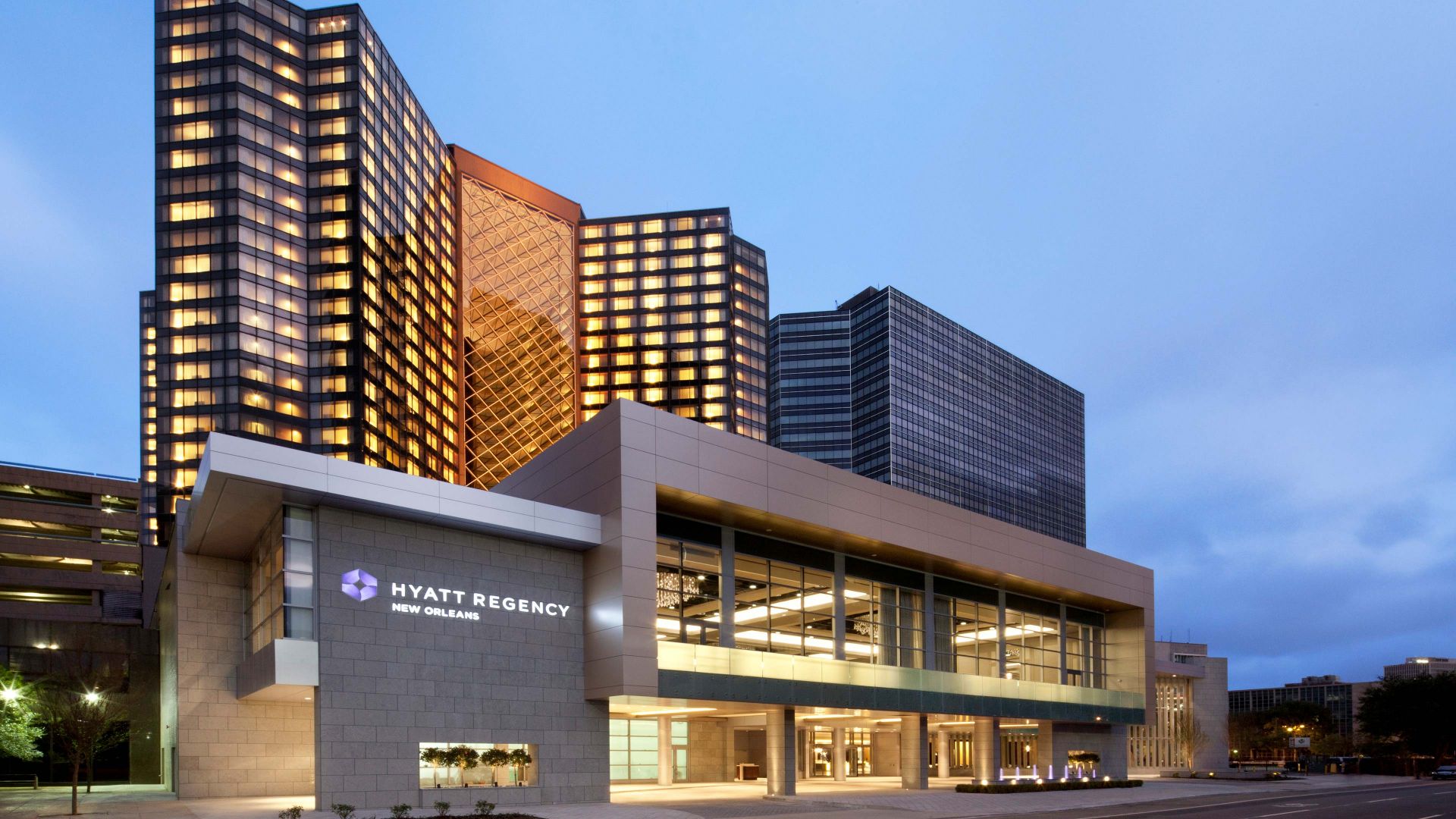 Upscale Hotel in Downtown New Orleans Hyatt Regency New Orleans