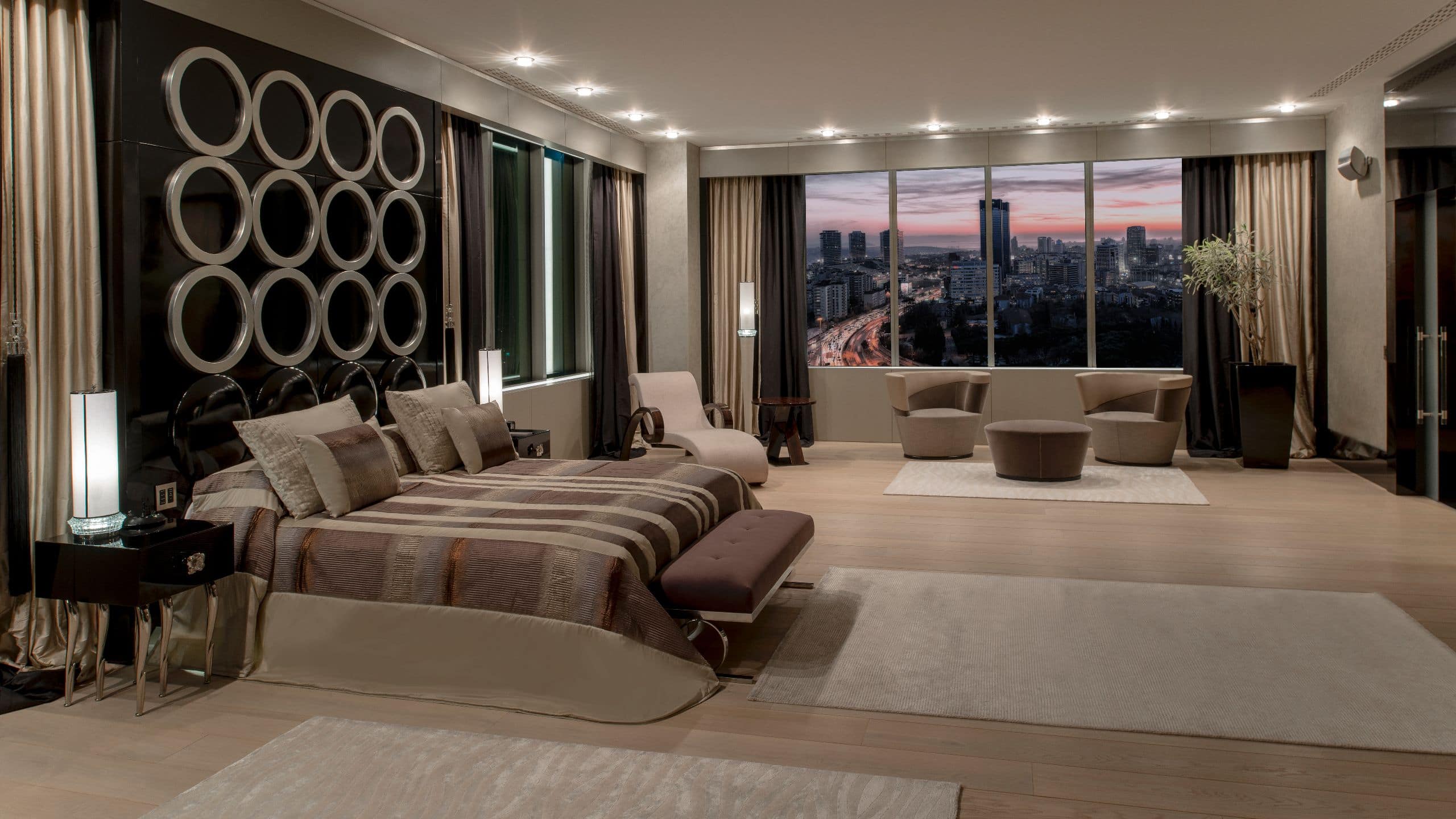 Hyatt Centric Levent Istanbul Penthouse Suite Bedroom