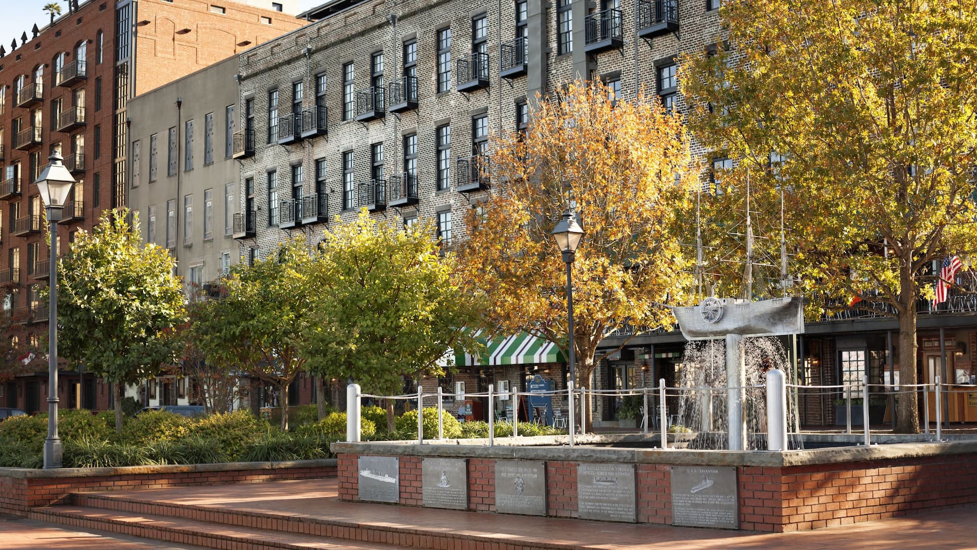 Hyatt Regency Savannah Ship River Street