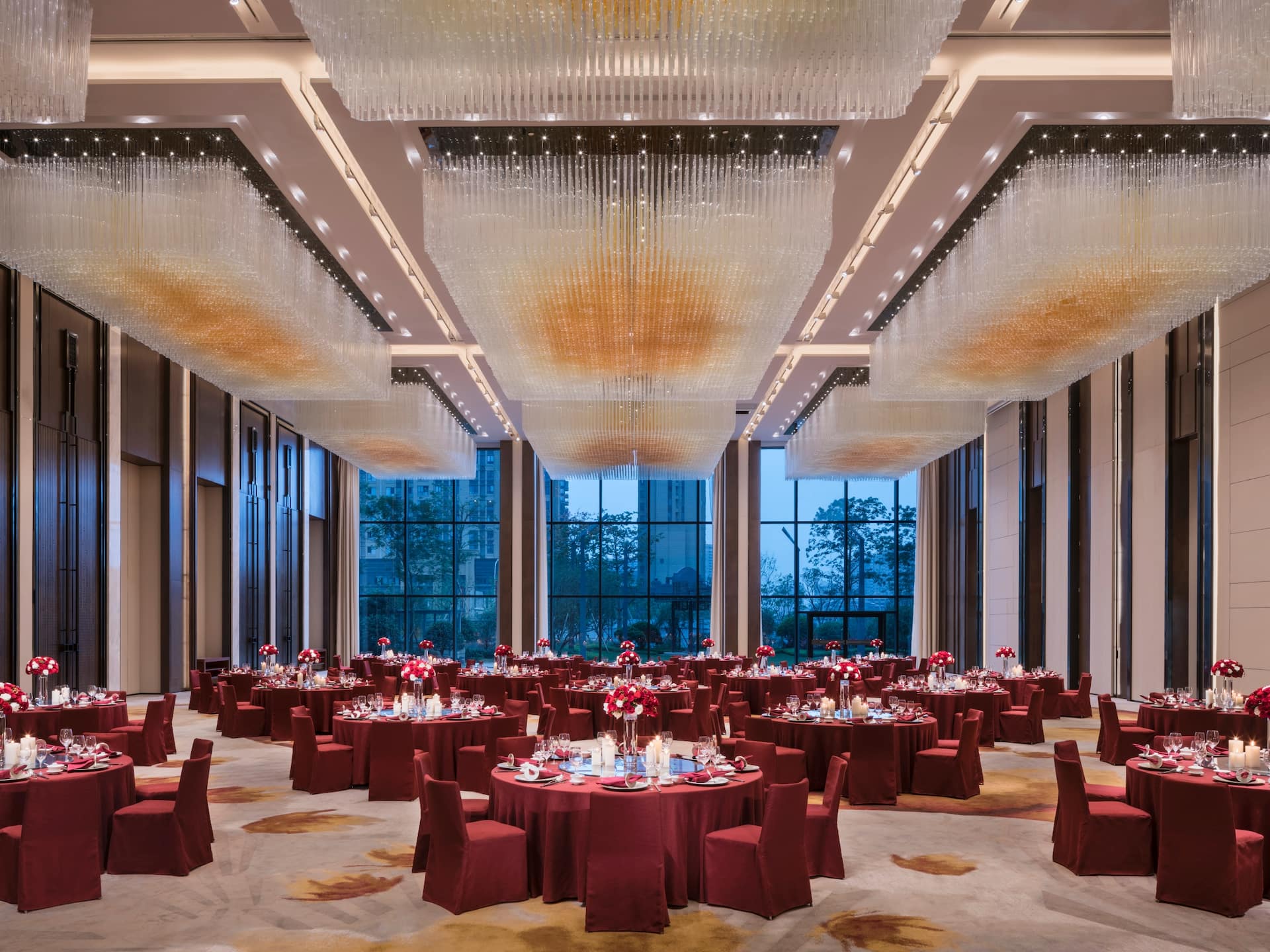 Hyatt Regency Fuzhou Cangshan Regency Ballroom Wedding