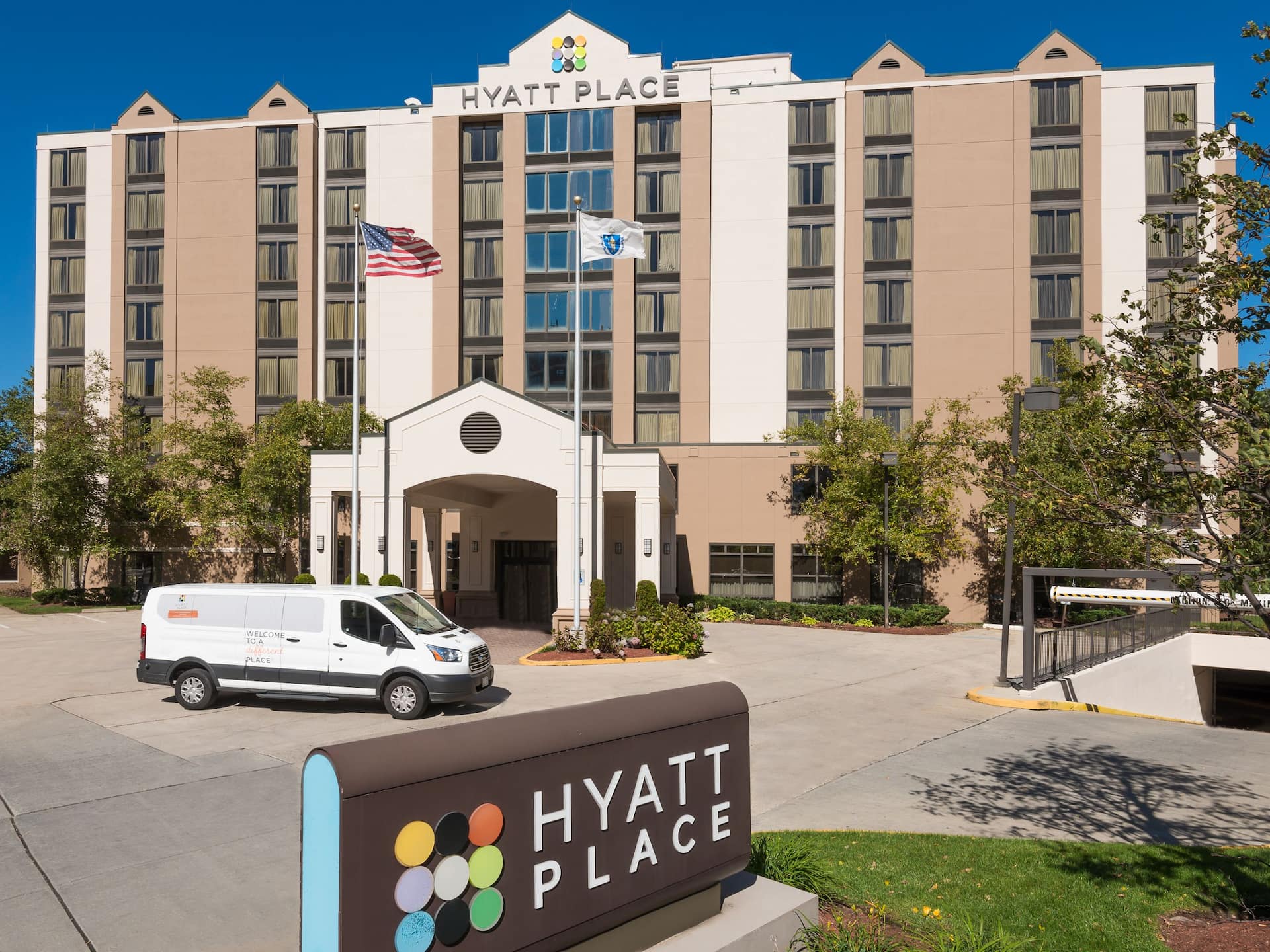 Hyatt Place Boston/Medford Exterior