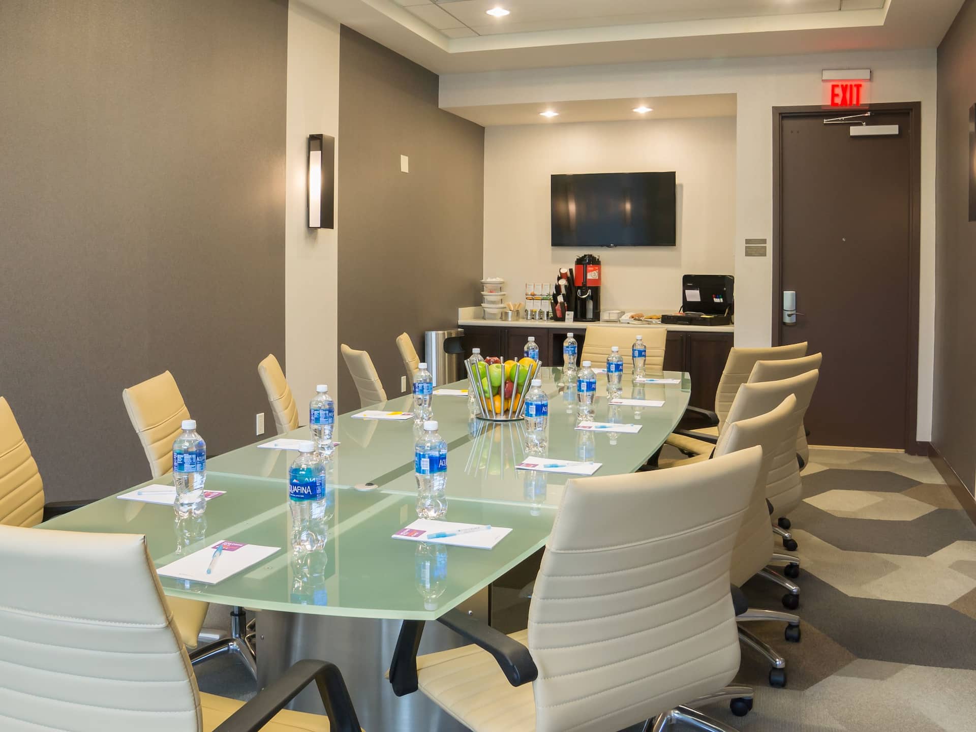 Hyatt Place Orlando/Lake Buena Vista Boardroom with TV
