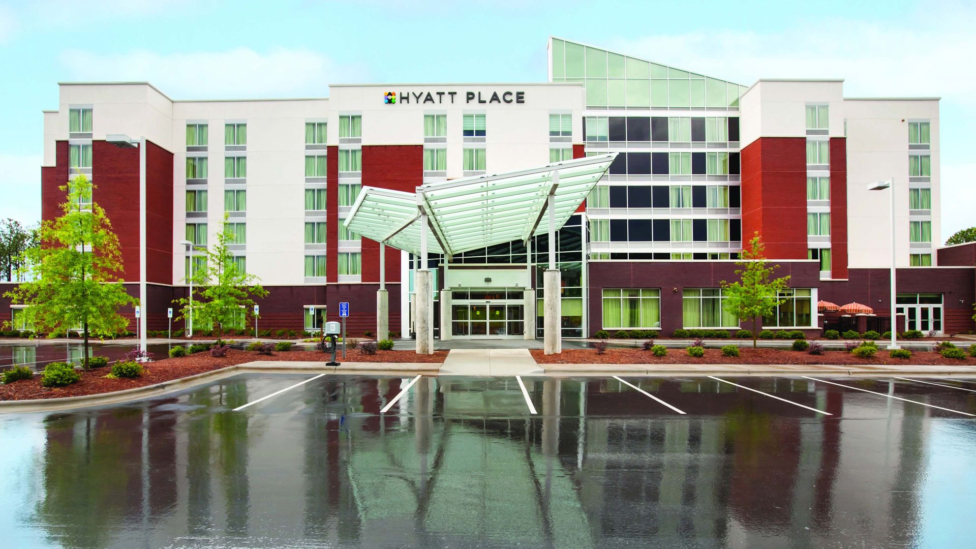 Raleigh Nc Business Hotel Rbc Center Hyatt Place Hyatt Place Exterior View