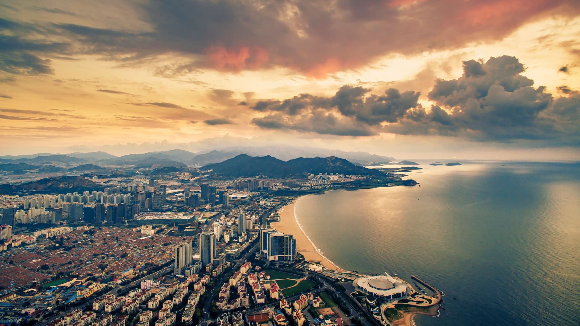 Hyatt Regency Qingdao Sunset Birdview