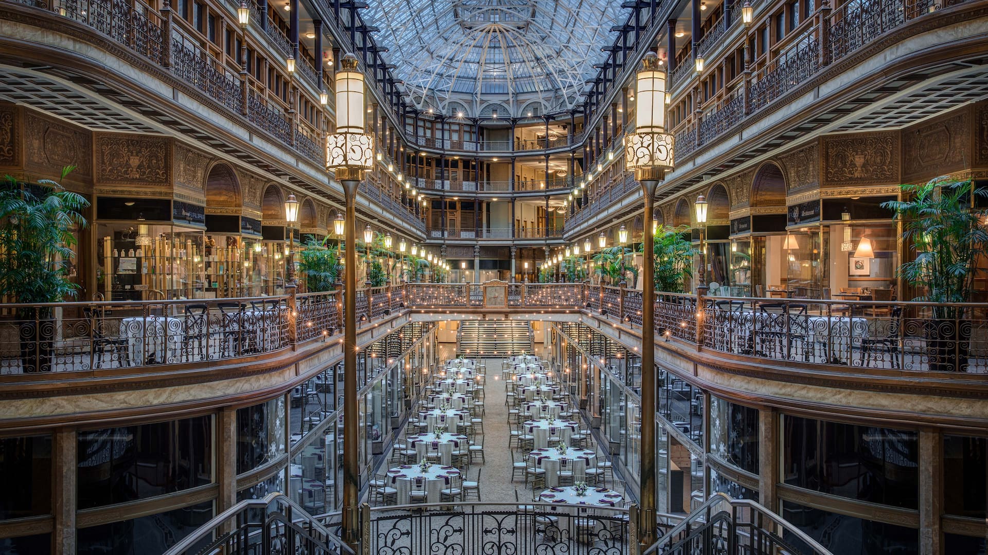 Wedding Venue In Downtown Cleveland Oh Hyatt Regency Cleveland