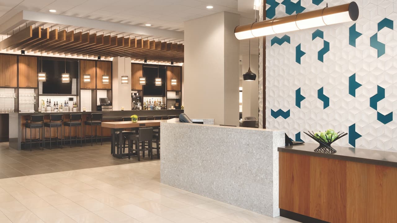 Front desk at Hyatt Place Chicago/O’Hare Airport