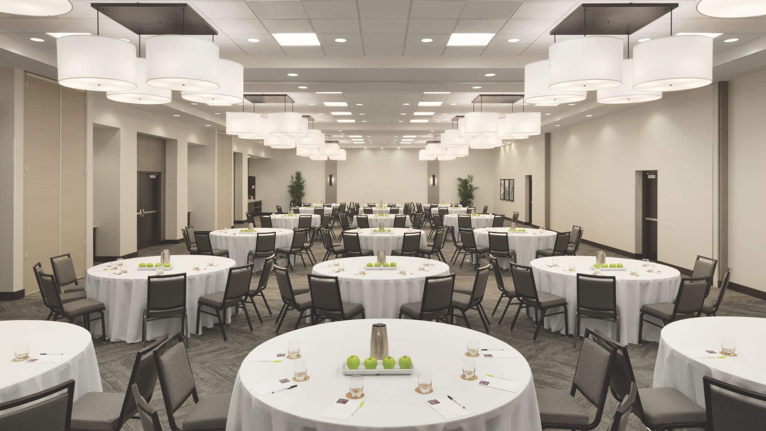 Convenient Hotel near Chicago Airport | Hyatt Place Chicago O'Hare / Airport