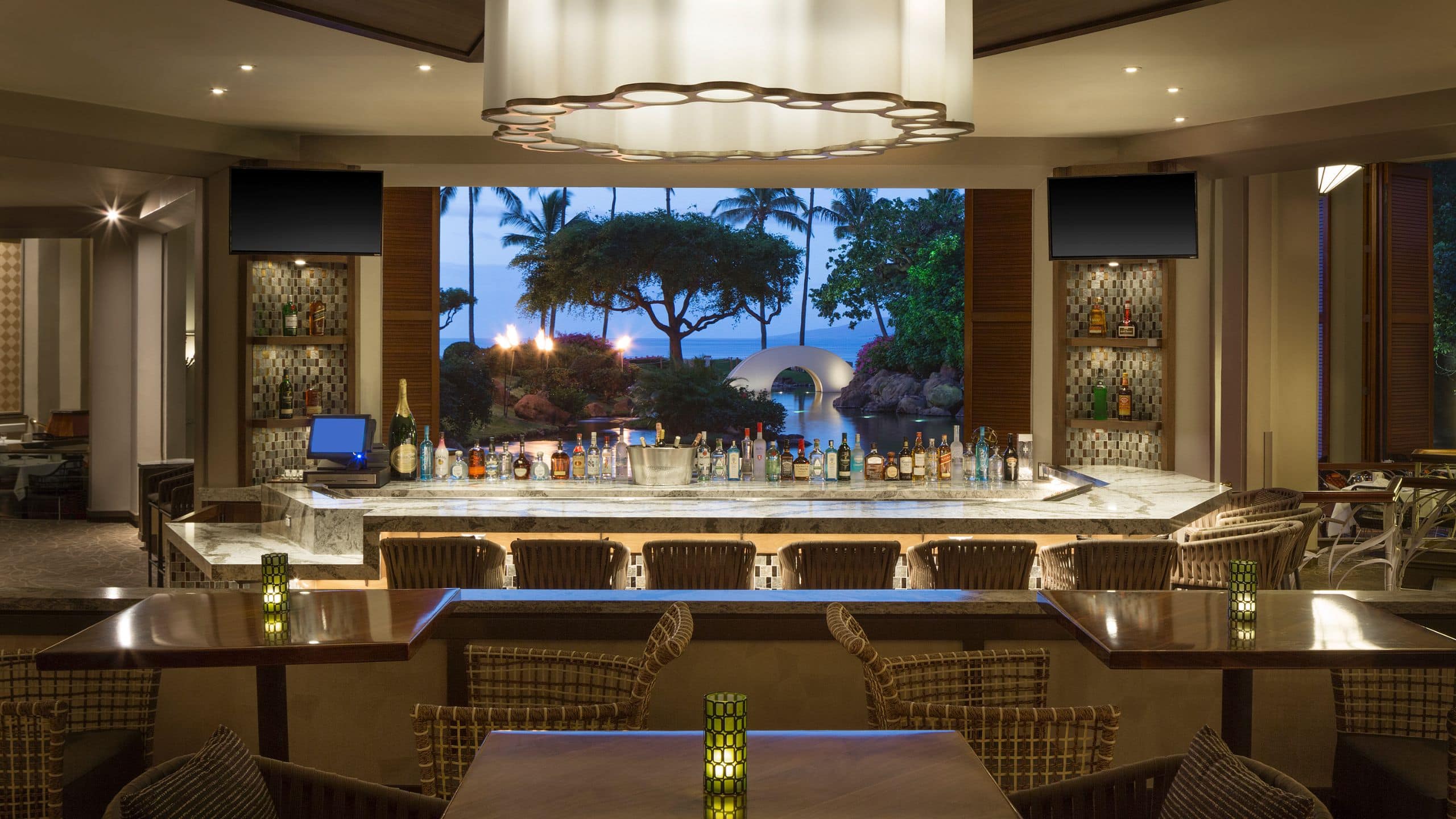 Hyatt Regency Maui Resort and Spa Sonz Bar Detail