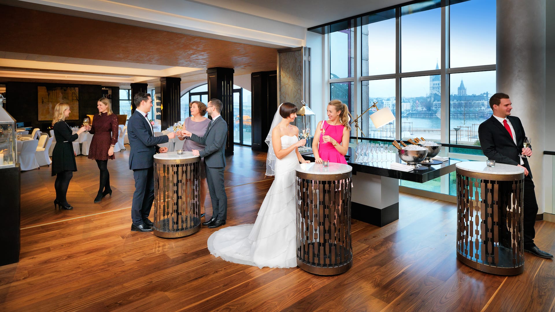3 of 3 Hyatt Regency Cologne Riverside Reception Talk