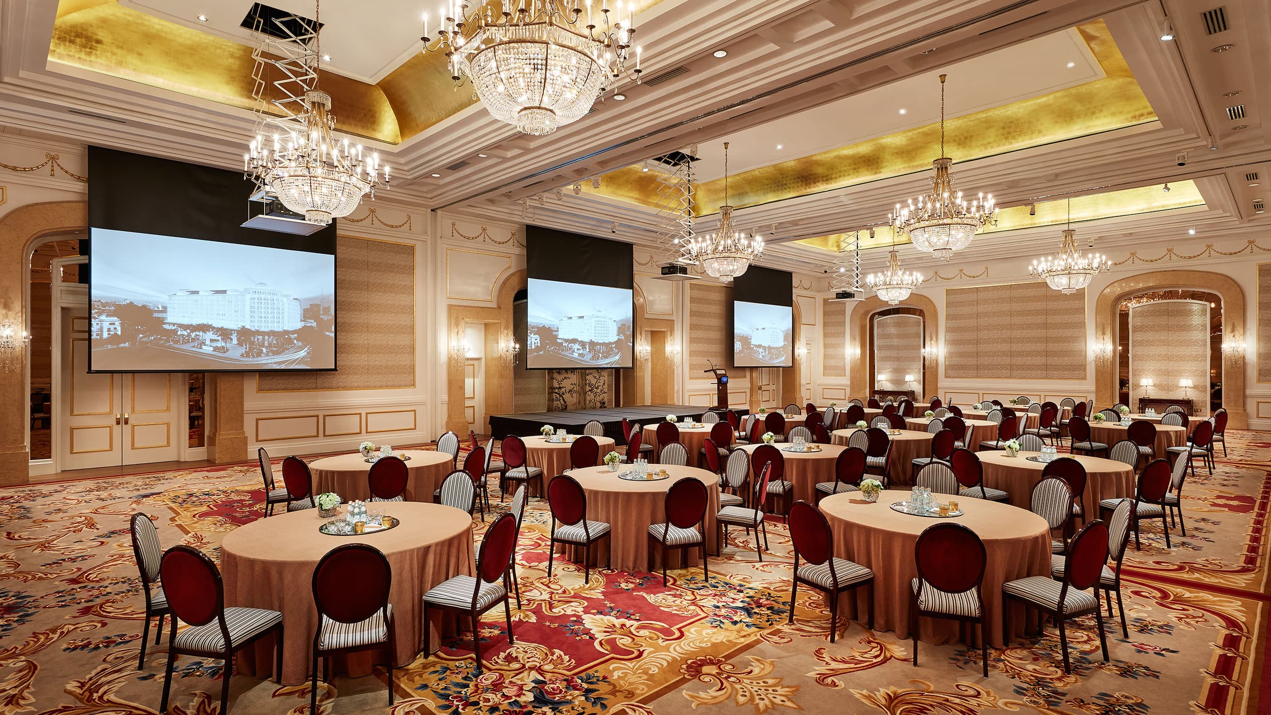 5 of 6 Ballroom Cabaret Set up