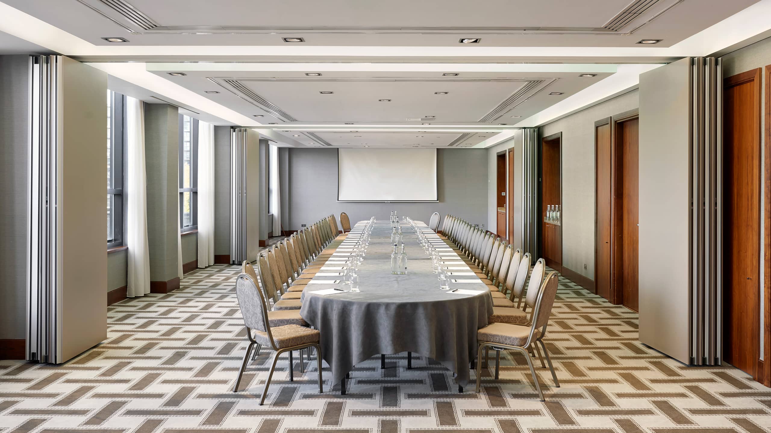 Hyatt Regency Birmingham Dolce Fortissimo Soprano Boardroom Setup