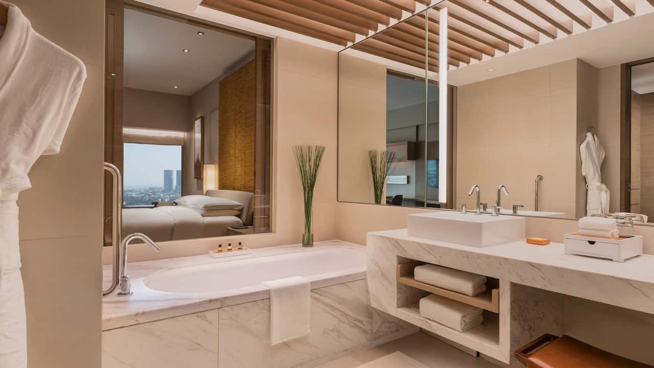 King Bathroom