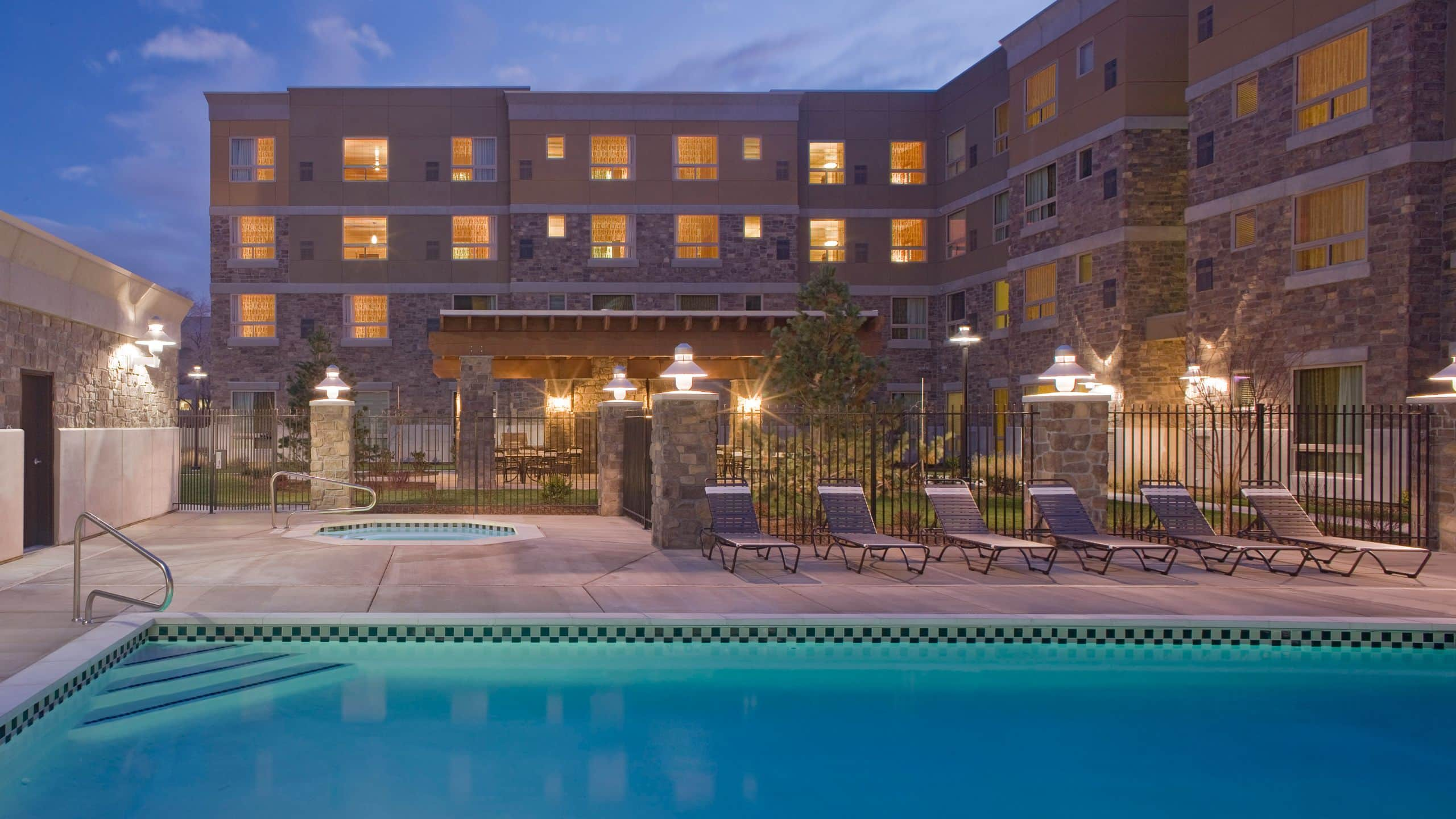 Hotels In Sandy Utah Hyatt House Salt Lake City Sandy   Hyatt House Salt Lake City Sandy P036 Pool.16x9 