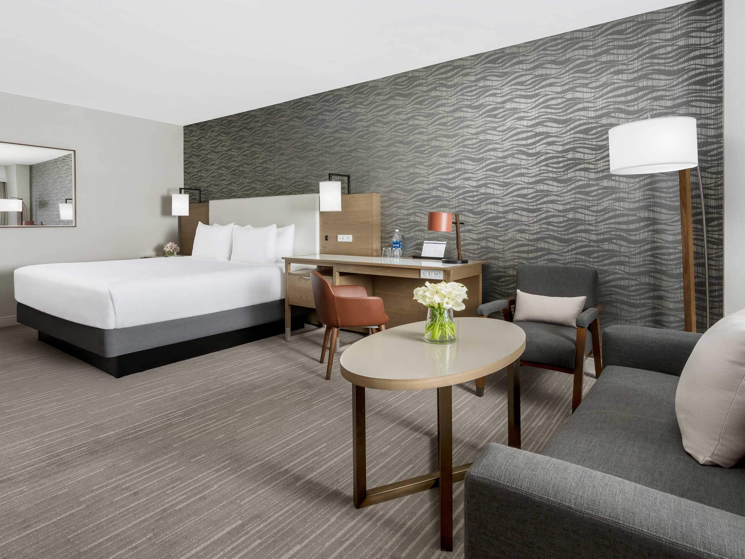 Hyatt Regency Bethesda One King Bed High Floor