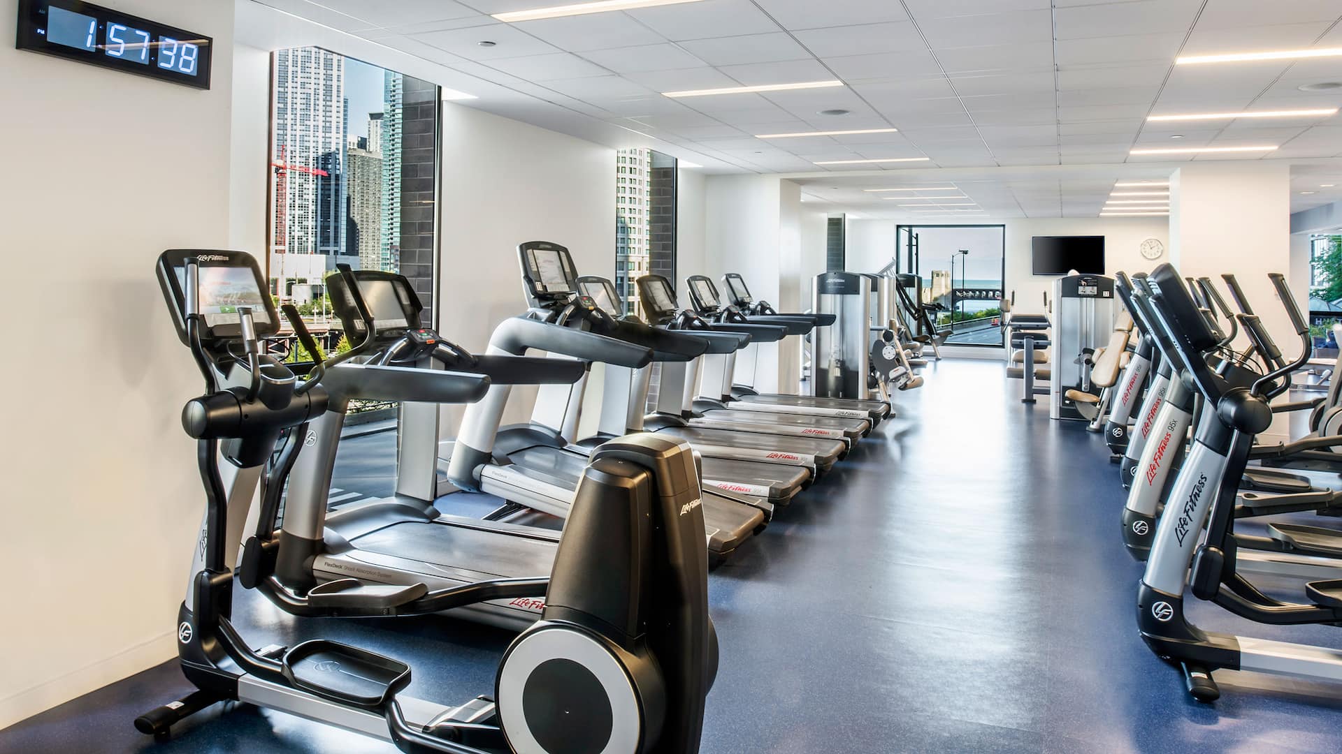 Hyatt Regency Chicago Fitness Center Treadmills