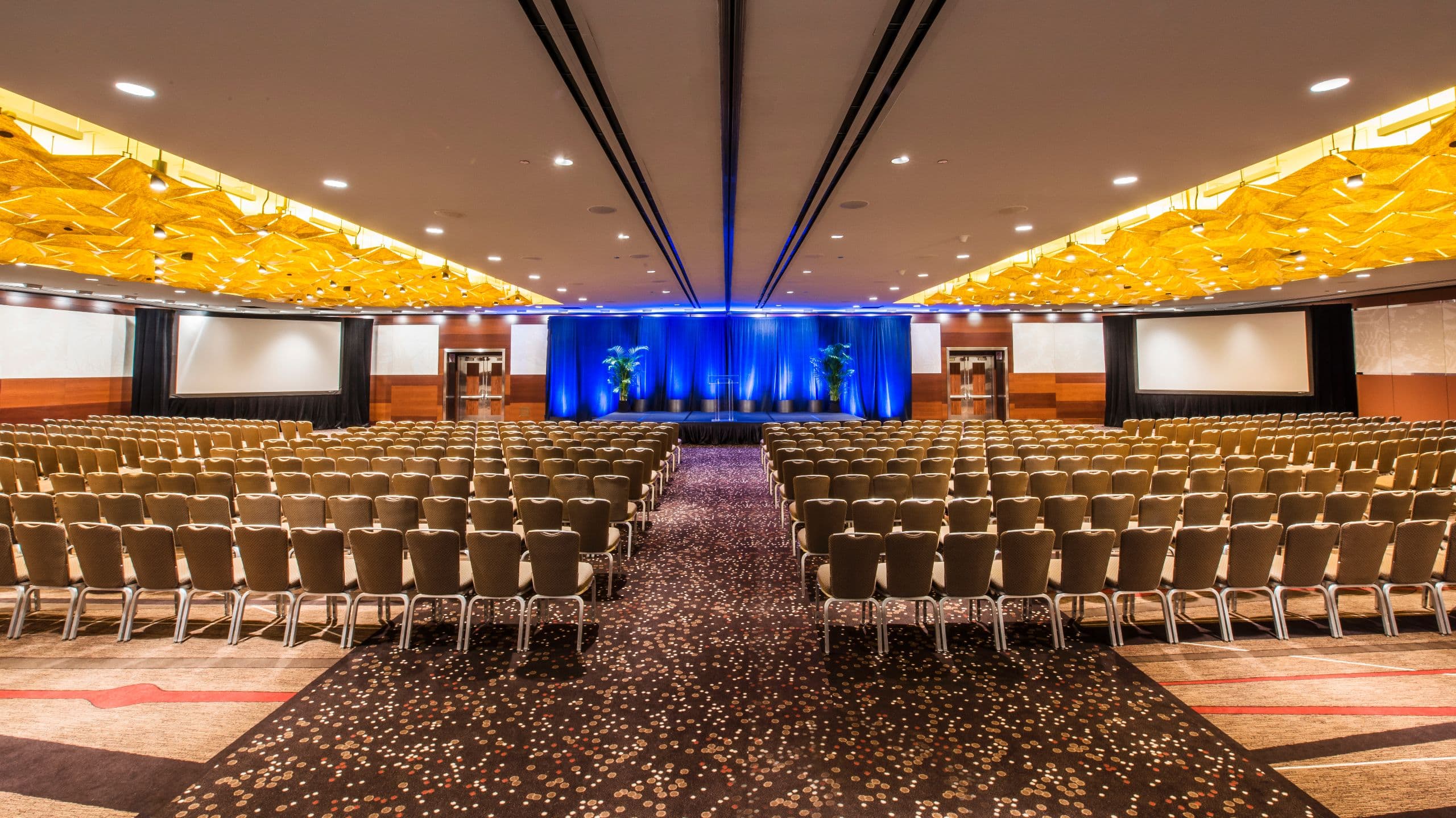 chicago convention center hotel 