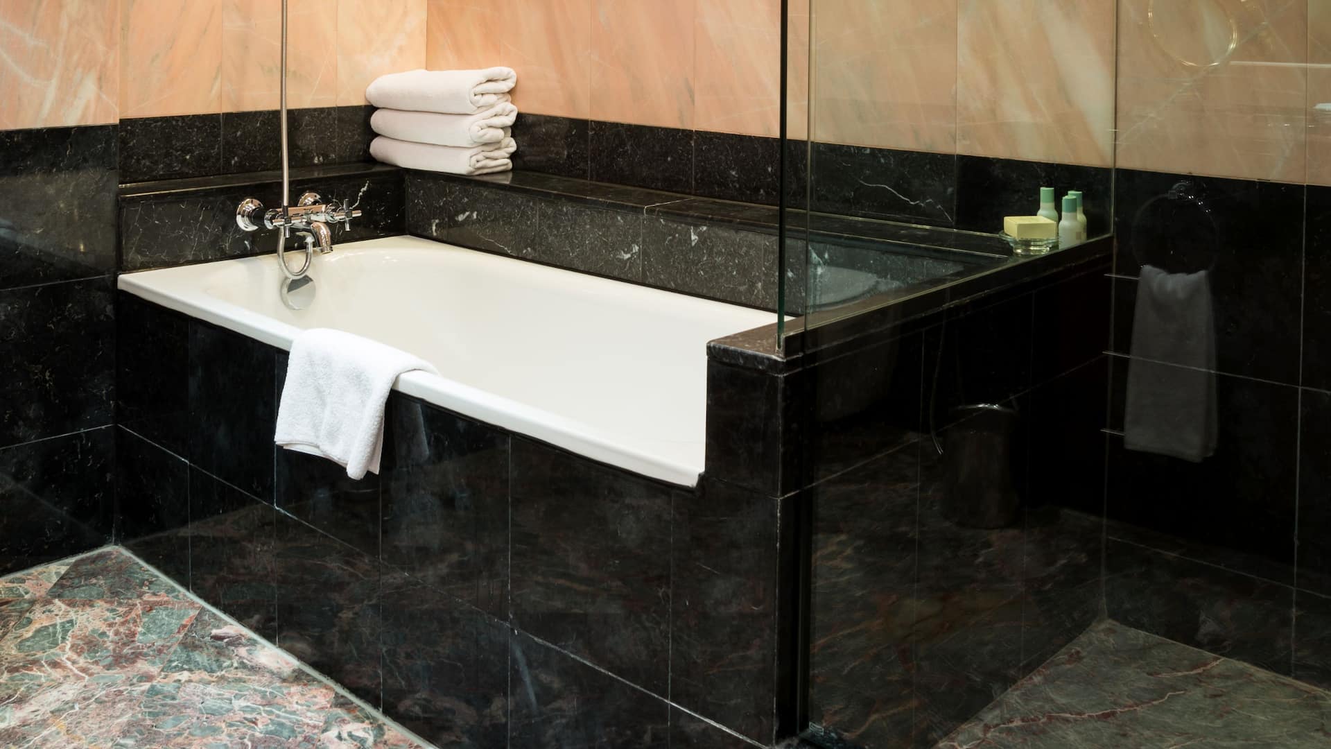 6 de 6 Grand Hyatt Istanbul Apartment Kitchen