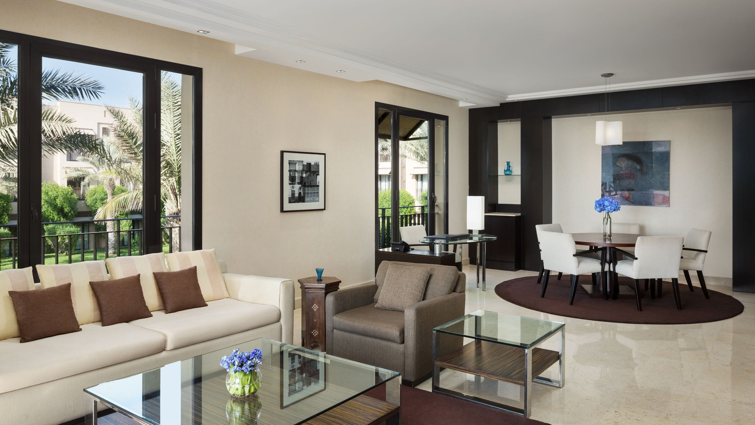 7 من 10 Park Hyatt Jeddah – Marina, Club and Spa Prince Suite Living Room