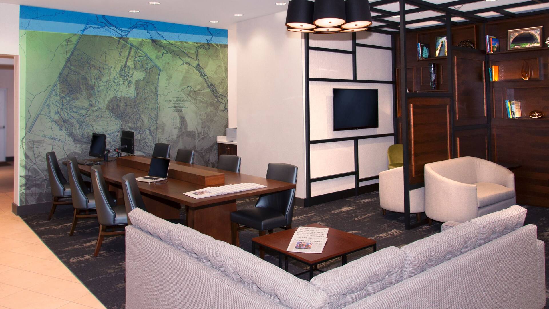 Hyatt Place Augusta Gallery Living Area