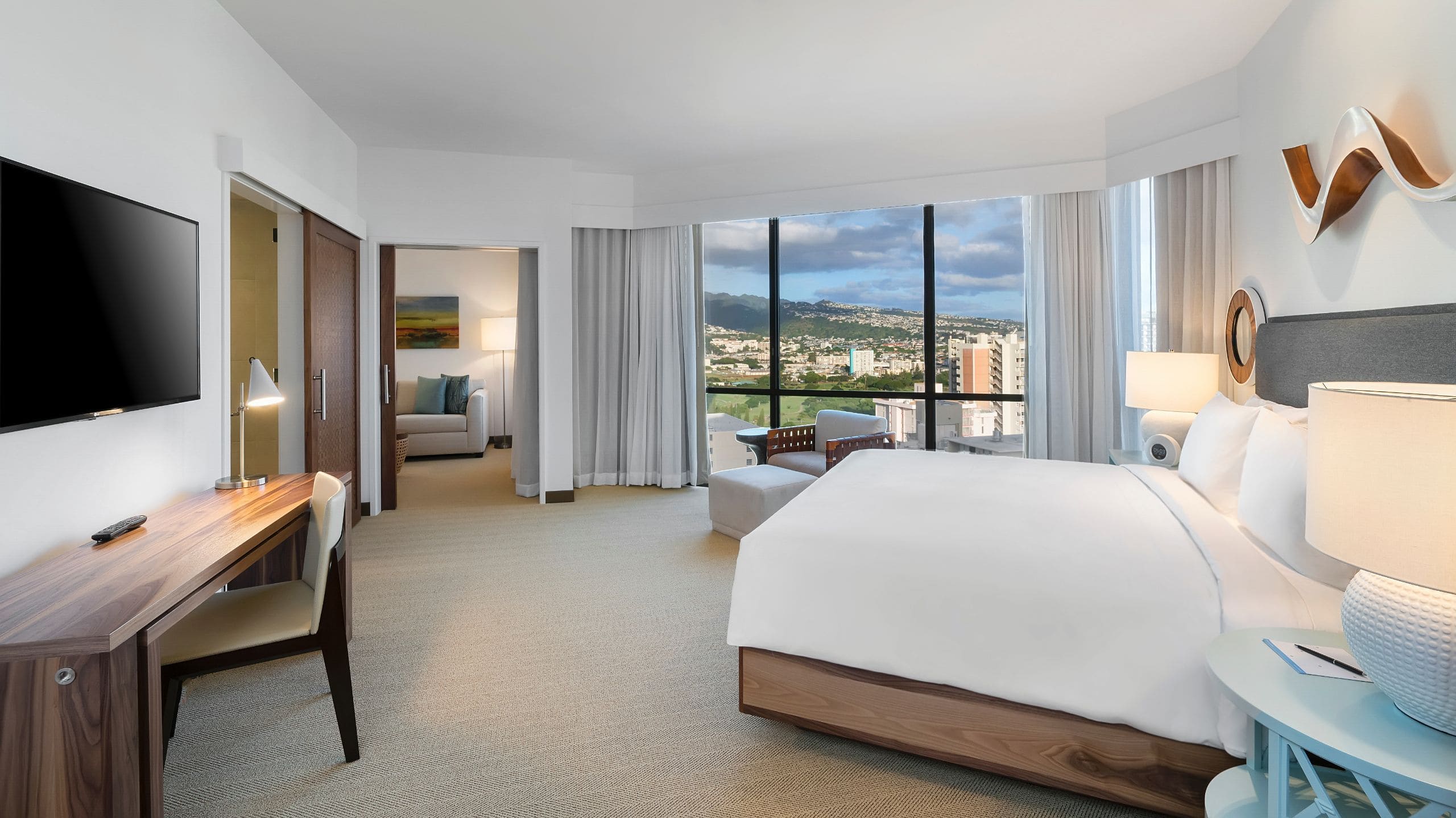 Hyatt Centric Waikiki Beach King Suite City View