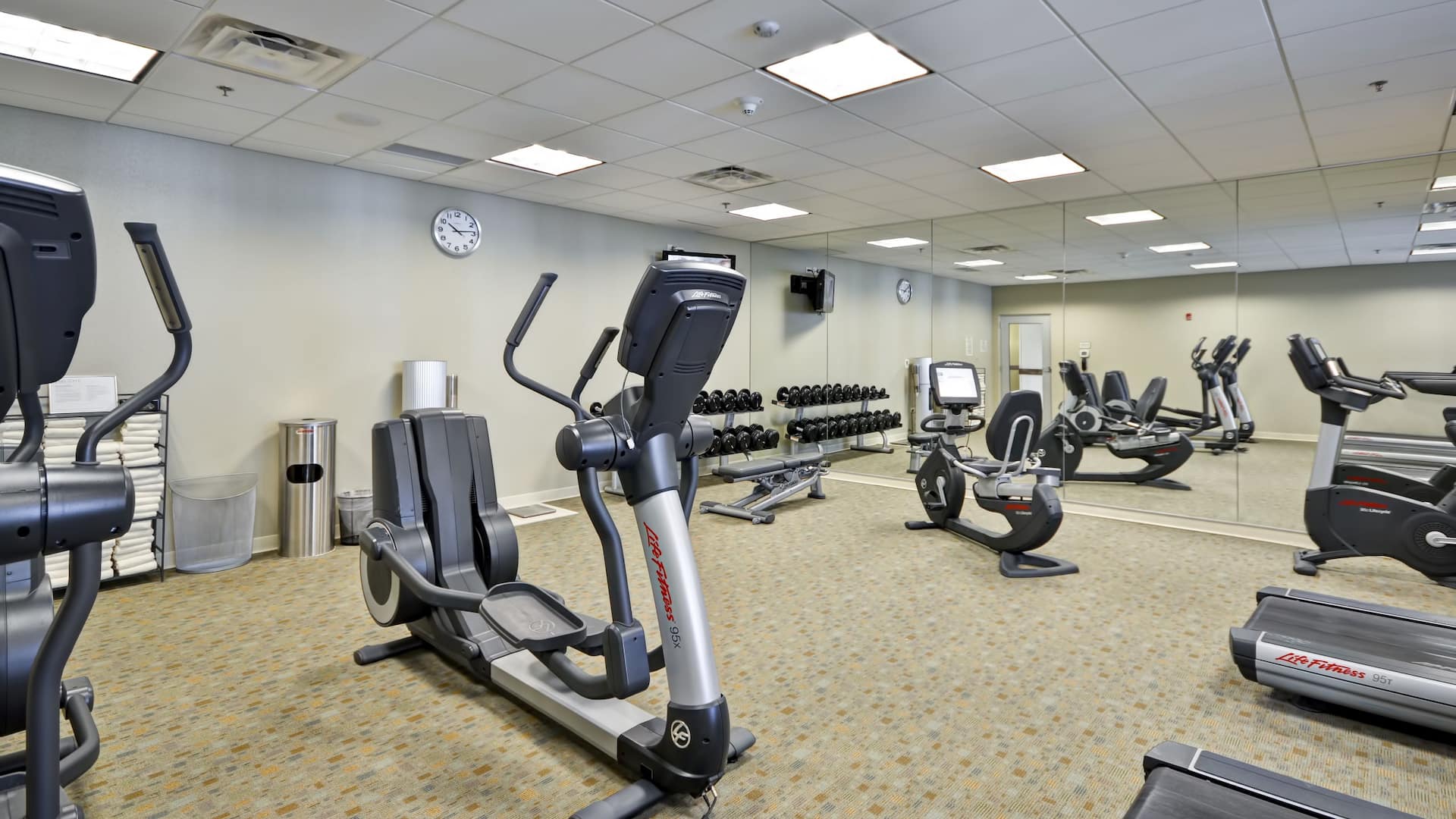 Hyatt House Chicago/Naperville/Warrenville Treadmill