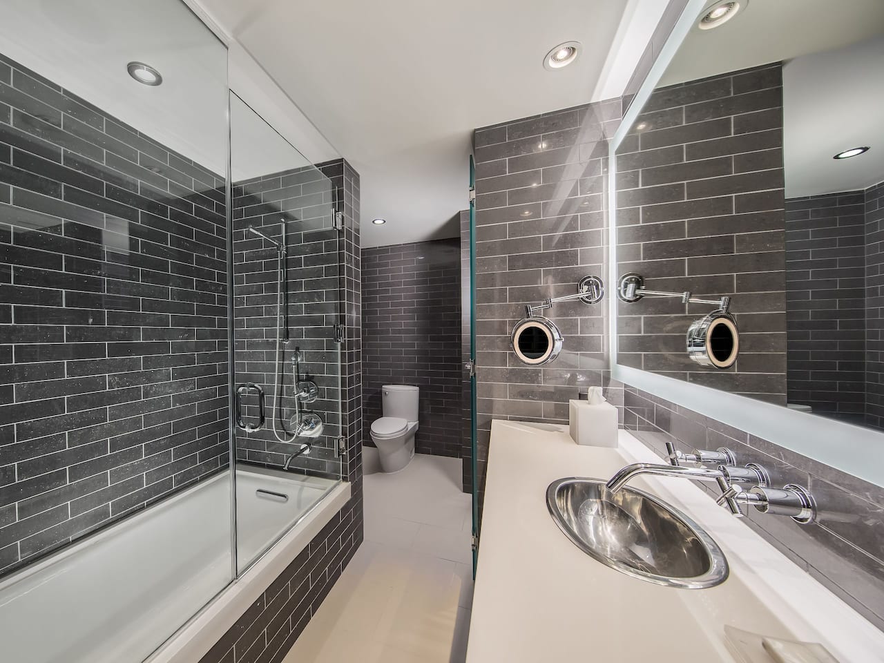 King Bathroom