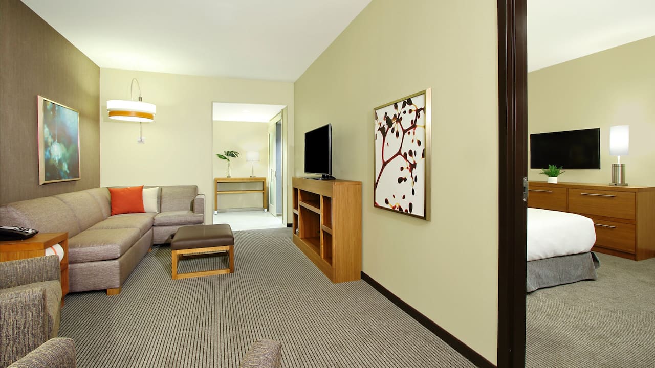 king bedroom suite