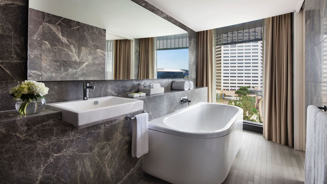 Studio Suite Bathroom