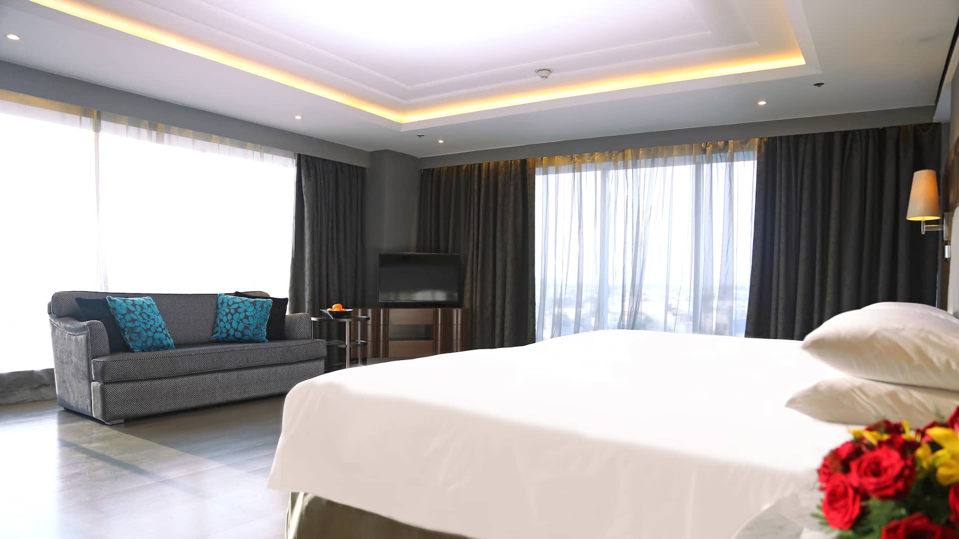 3 of 3 Hyatt Regency Ludhiana Premiere Suite Area