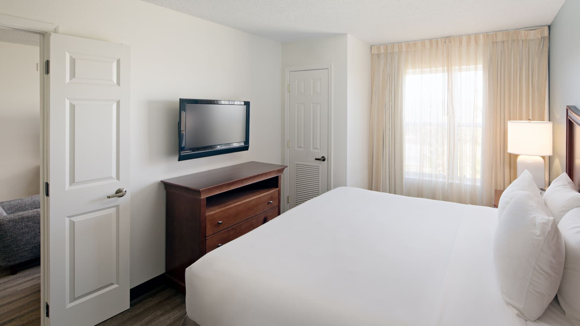Hyatt House Herndon/Reston Two Bedroom Suite Bedroom Two