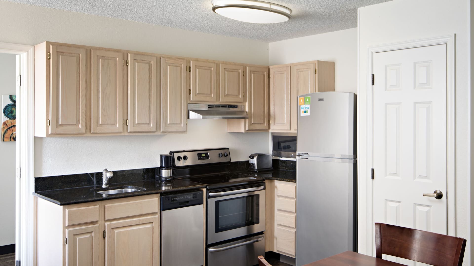 第 6，共 9 Hyatt House Herndon/Reston Two Bedroom Suite Kitchen