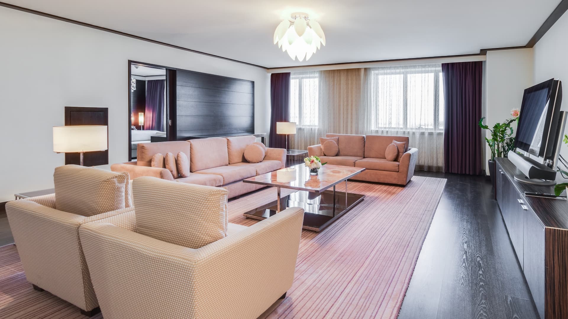 Hyatt Regency Kyiv Diplomat Suite Living Room