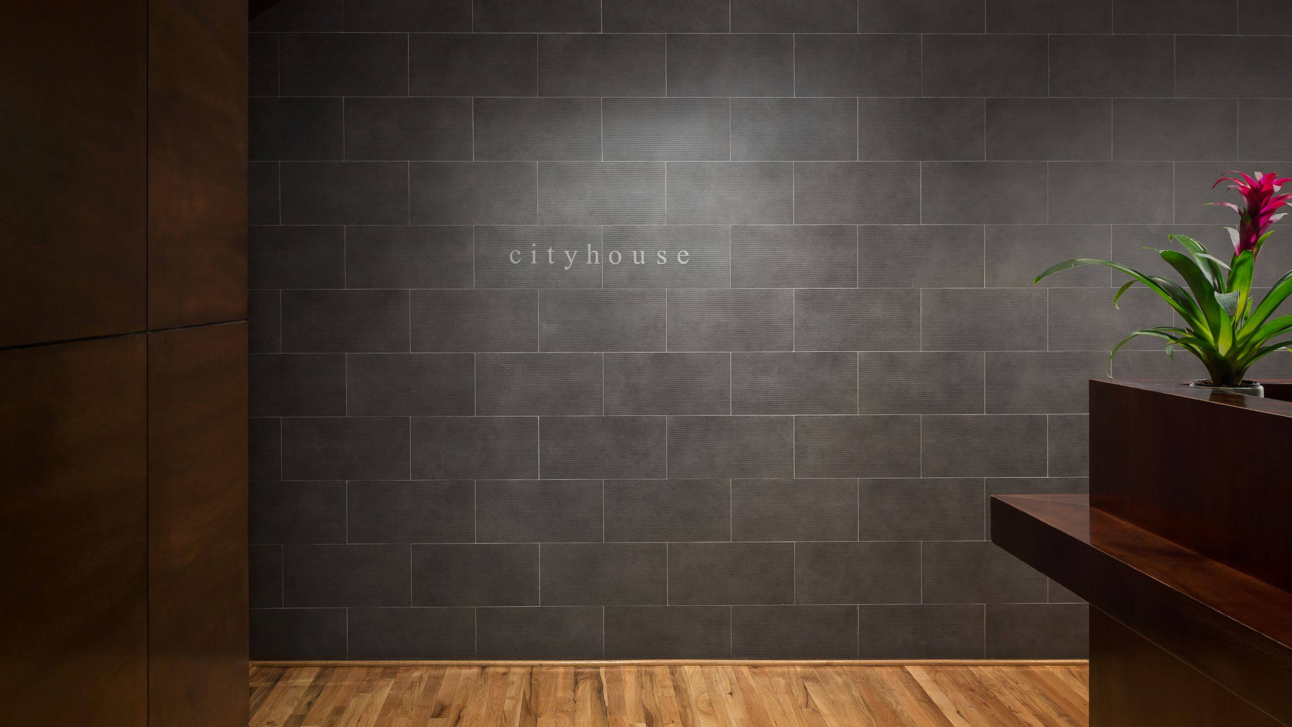Hyatt Centric Arlington Cityhouse Entrance