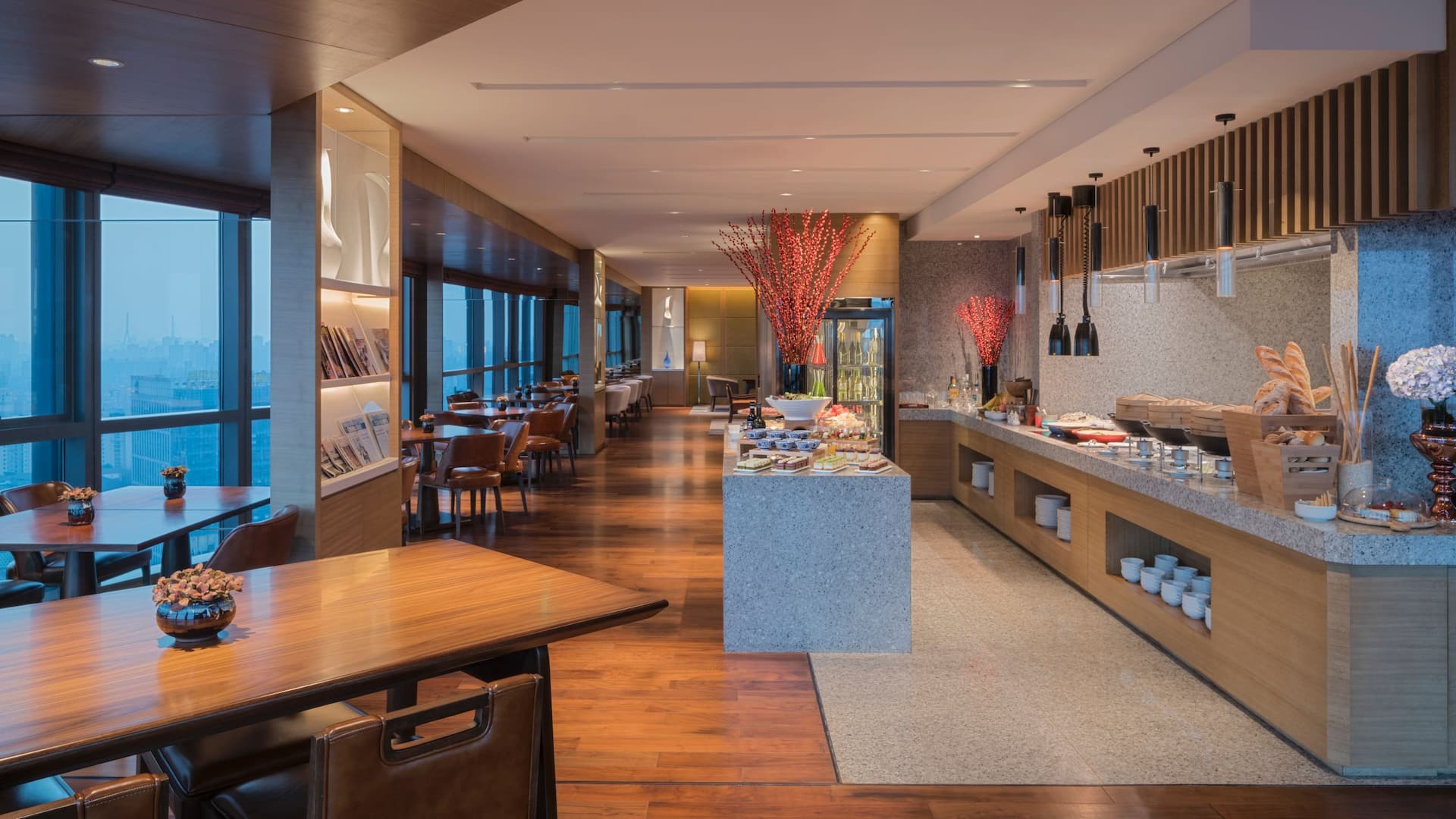 Hyatt Regency Shanghai, Wujiaochang Regency Club