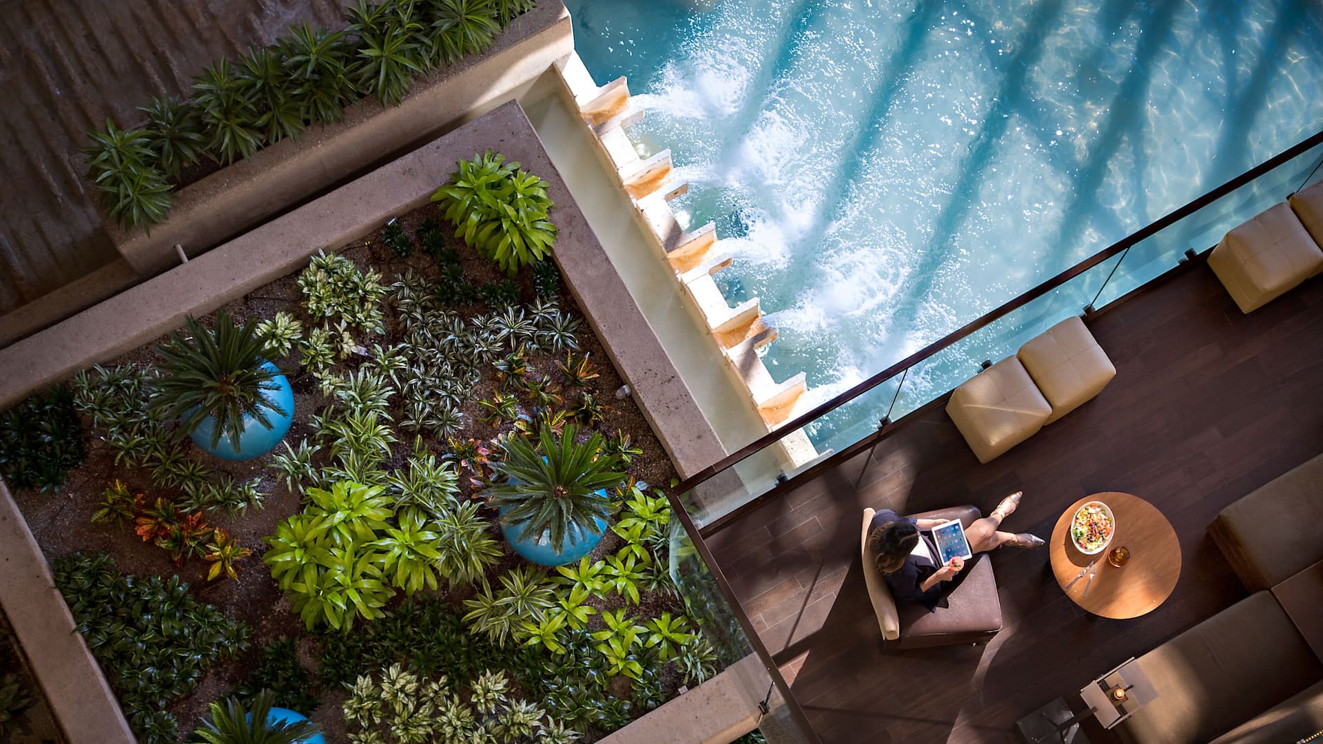 Hyatt Regency San Antonio Riverwalk Lifestyle Q Bar