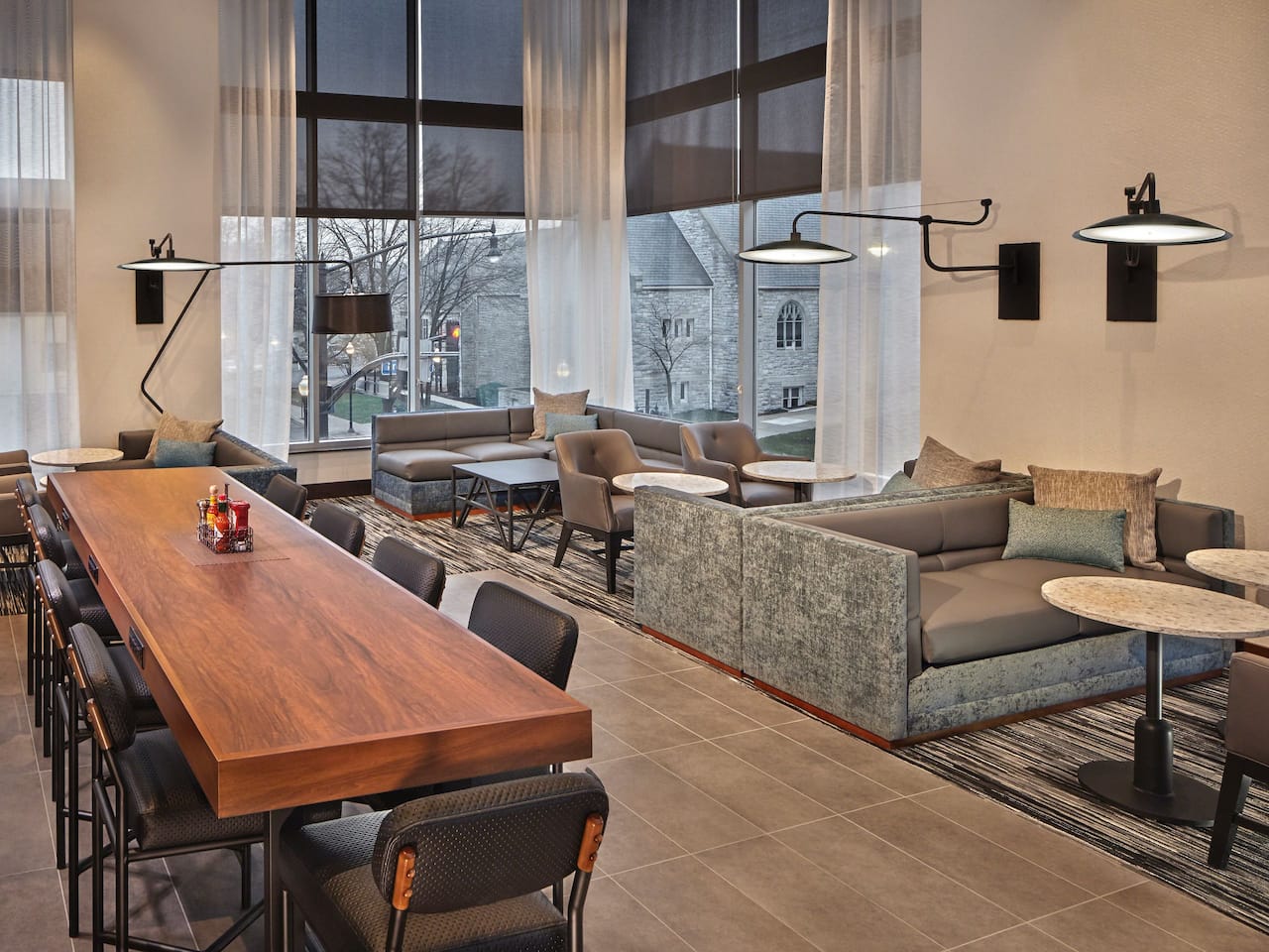Seating Windows