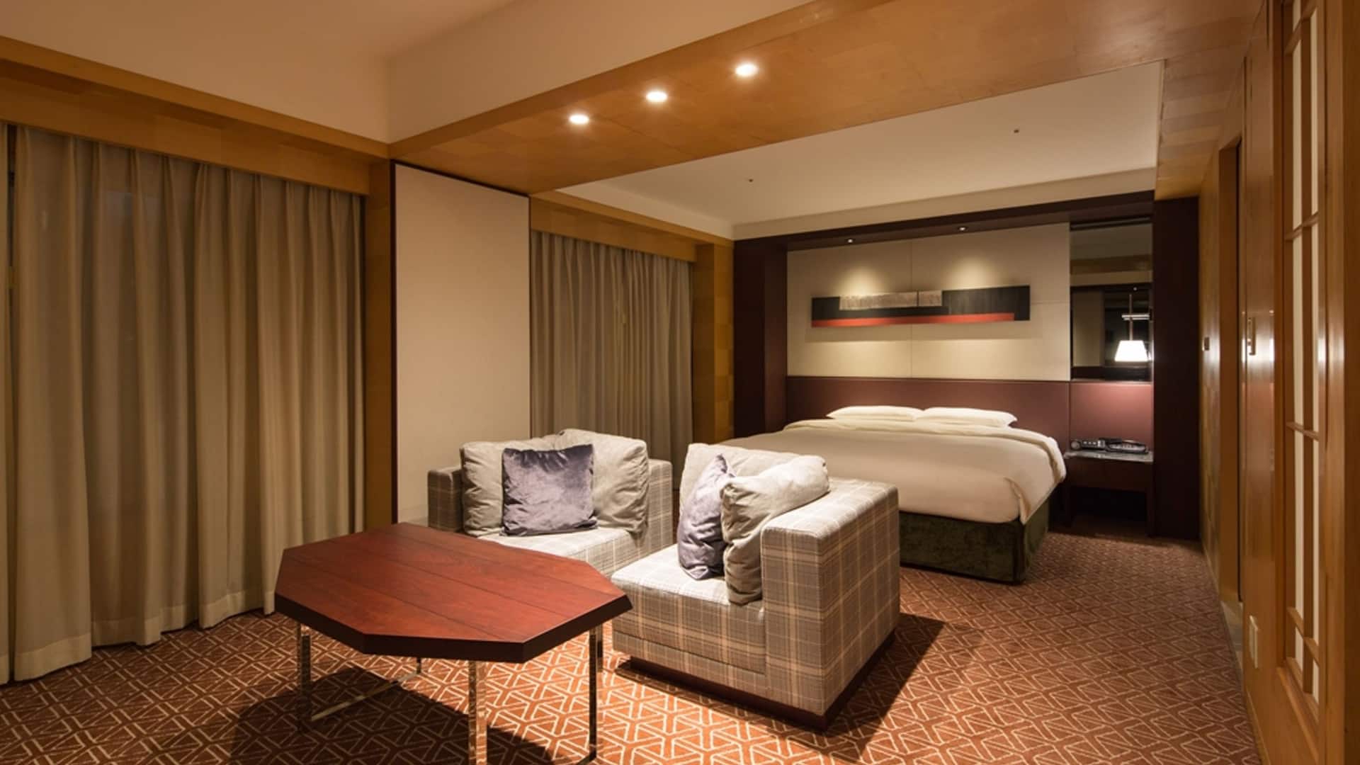 1 de 2 Deluxe King Room